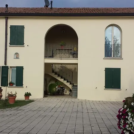 Bed & Breakfast Ottoemmezzo Cotignola